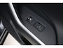Toyota RAV4 2.5 Plug-in Hybrid AWD Bi-Tone Plus | Trekhaak | 360 camera | Leder | Stoelverwarming/-ventilatie | JBL | Head-up display | Navigatie | Apple Carplay / Android Auto | Stuurwiel verwarmd | Verwarmbare voorruit | Digitale binnenspiegel | 18 inch