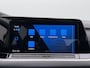 Volkswagen Golf 1.0 TSI Life Navigatie - PDC - Side Assist - Camera - ACC - Sfeerverlichting