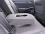 Volkswagen Golf 1.0 TSI Life Navigatie - PDC - Side Assist - Camera - ACC - Sfeerverlichting