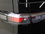 Volkswagen ID. Buzz L1 Pro Bulli 79 kWh 7p. | Trekhaak | Sluithulp | 7 persoons | Two-Tone | Adaptieve Cruise Control |