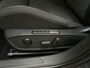 Volkswagen Golf 1.5 TSI Life Business Alcantara Sfeerverlichting Stoelverwarming DAB+