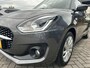 Suzuki Swift 1.2 Select Smart Hybrid RIJKLAAR | Trekhaak | Cruise Control | Camera | PDC | All-Seasonbanden |