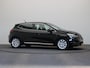 Renault Clio 1.0 TCe Intens | Afneembare trekhaak | Navigatie | Climate control | Cruise control |