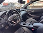 Mercedes-Benz GLA 180 AMG Night Edition Plus Automaat | Afneembare Trekhaak | Navigatie | Camera | Cruise Control | Stoelverwarming | | Airco | Audioinstallatie met CD-speler | Bi-xenon koplampen