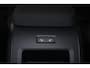 Volvo XC60 T6 Recharge AWD Plus Dark - IntelliSafe Assist & Surround - Harman/Kardon audio - Parkeercamera achter - Verwarmde voorstoelen, stuur & achterbank - Parkeersensoren voor & achter - Elektr. bedienb. voorstoelen met geheugen - Draadloze tel. lader - Extra getint glas - 21' LMV