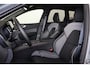 Volvo XC60 T6 Recharge AWD Plus Dark - IntelliSafe Assist & Surround - Harman/Kardon audio - Parkeercamera achter - Verwarmde voorstoelen, stuur & achterbank - Parkeersensoren voor & achter - Elektr. bedienb. voorstoelen met geheugen - Draadloze tel. lader - Extra getint glas - 21' LMV