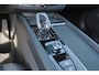 Volvo XC60 T6 Recharge AWD Plus Dark - IntelliSafe Assist & Surround - Harman/Kardon audio - Parkeercamera achter - Verwarmde voorstoelen, stuur & achterbank - Parkeersensoren voor & achter - Elektr. bedienb. voorstoelen met geheugen - Draadloze tel. lader - Extra getint glas - 21' LMV