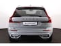 Volvo XC60 T6 Recharge AWD Plus Dark - IntelliSafe Assist & Surround - Harman/Kardon audio - Parkeercamera achter - Verwarmde voorstoelen, stuur & achterbank - Parkeersensoren voor & achter - Elektr. bedienb. voorstoelen met geheugen - Draadloze tel. lader - Extra getint glas - 21' LMV