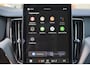 Volvo XC60 T6 Recharge AWD Plus Dark - IntelliSafe Assist & Surround - Harman/Kardon audio - Parkeercamera achter - Verwarmde voorstoelen, stuur & achterbank - Parkeersensoren voor & achter - Elektr. bedienb. voorstoelen met geheugen - Draadloze tel. lader - Extra getint glas - 21' LMV