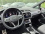 Volkswagen Touran 1.5 TSI Highline 7p 150PK DSG/AUTO Glazen panorama-dak | Trekhaak uitklapbaar | Achteruitrijcamera | Adaptief cruise control | Apple carplay android auto | Stoelverwarming | Dodehoek detectie | Navigatie | Keyless entry/start | DAB | 18"LMV