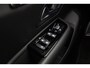 Citroën C5 X 1.6 Plug-in Hybrid 225 Shine Automaat | Navigatie | Massagestoelen | Schuif/kanteldak | Lichtmetalen velgen | Lederen bekleding | Memory functie | Keyless