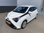 Toyota Aygo 1.0 VVT-i x-play Apple Carplay/Android Auto, achteruitrij camera, airconditioning, Nederlandse auto!