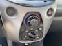 Toyota Aygo 1.0 VVT-i x-play Apple Carplay/Android Auto, achteruitrij camera, airconditioning, Nederlandse auto!
