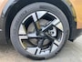 Opel Grandland Electric GS 73 kWh | 8 Jaar garantie | Panoramadak | Focal | Headup | Keyless | Elektrische achterklep | 20" Lichtmetalen velgen | Full-Options
