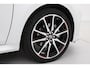 Toyota Yaris 1.5 Hybrid GR Sport | Panoramadak | Apple Carplay / Android Auto | Dodehoek detectie | JBL | Head-up display | Stoel-/stuurverwarming | Parkeersensoren voor/achter | 18 inch