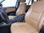 BMW 3-Serie Touring 320i Business Line Leer | Navi | LMV | PDC achter | CPV | Cruise