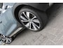 Volvo XC40 Recharge P8 AWD R-Design | H&K Audio | El. Trekhaak | El. Stoelen | Camera + PDC | Adapt. Cruise | 20" LMV |