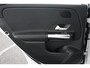 Mercedes-Benz B-klasse 200 Business Solution Luxury Automaat | Navigatie | Achteruitrijcamera | Cruise Control | Airco | Trekhaak 1600kg