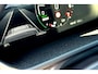 Land Rover Defender 110 2.0 P300e 110 X-Dynamic HSE 297kW/404pk Aut8 PANORAMADAK + ADAPT.CRUISE + LUCHTVERING + MERIDIAN AUDIO + EL.TREKHAAK + LEER + STOEL-&STUURVERWARMING + 360 CAMERA + HEAD-UP + PARKSENSOREN + 22" LM-VELGEN!!