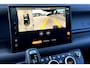 Land Rover Defender 110 2.0 P300e 110 X-Dynamic HSE 297kW/404pk Aut8 PANORAMADAK + ADAPT.CRUISE + LUCHTVERING + MERIDIAN AUDIO + EL.TREKHAAK + LEER + STOEL-&STUURVERWARMING + 360 CAMERA + HEAD-UP + PARKSENSOREN + 22" LM-VELGEN!!