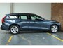 Volvo V60 B4 Essential Edition | Stoelverwarming | Stuurwielverwarming | Parkeersensoren voor + achter | Parkeercamera | BLIS | Lederen Bekleding | Pilot Assist | Google Infotainment