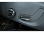 Volvo V60 B4 Essential Edition | Stoelverwarming | Stuurwielverwarming | Parkeersensoren voor + achter | Parkeercamera | BLIS | Lederen Bekleding | Pilot Assist | Google Infotainment