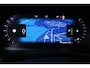 Volvo V60 B4 Essential Edition | Stoelverwarming | Stuurwielverwarming | Parkeersensoren voor + achter | Parkeercamera | BLIS | Lederen Bekleding | Pilot Assist | Google Infotainment