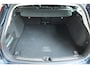 Volvo V60 B4 Essential Edition | Stoelverwarming | Stuurwielverwarming | Parkeersensoren voor + achter | Parkeercamera | BLIS | Lederen Bekleding | Pilot Assist | Google Infotainment