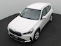 BMW iX1 xDrive30 Launch Edition 67 kWh 313PK Aut. SOH 98,96%, Trekhaak, Keyless, 360gr. Camera, Adaptieve Cruise Control, Head-Up Display, 18" LM Velgen