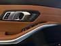 BMW 3-Serie Touring 330e High Executive | M-Sport | Pano | 360 | Laser Led | Keyless | Carplay / Android Auto | Cruise | Ambient | Stoel & Stuurwielverwarming | Memory | Trekhaak | Vernasca Cognac