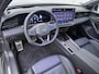 Volkswagen Passat Variant 1.5 eHybrid R-Line | Pano Dak | Trekhaak | Head-up Display | 360 Camera | Side Assist | ACC | Elek. Achterklep | Elek. Stoelen | Stuur-/Stoelverwarming V+A | Sportstoelen | 19'' |