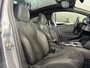 Peugeot e-208 EV GT Pack 50 kWh Achteruitrijcamera - Apple carplay - Airco - Parkeersensoren - Navigatie - Licht metalen velgen 17 inch - Bluetooth - Led verlichting - Dodehoek detectie - keyless start/ entry - Extra getint - Elektrische ramen - Radio - Stuur leder - Stuur multifunctioneel - Cruise control