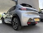 Peugeot e-208 EV GT Pack 50 kWh Achteruitrijcamera - Apple carplay - Airco - Parkeersensoren - Navigatie - Licht metalen velgen 17 inch - Bluetooth - Led verlichting - Dodehoek detectie - keyless start/ entry - Extra getint - Elektrische ramen - Radio - Stuur leder - Stuur multifunctioneel - Cruise control