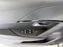 Peugeot e-208 EV GT Pack 50 kWh Achteruitrijcamera - Apple carplay - Airco - Parkeersensoren - Navigatie - Licht metalen velgen 17 inch - Bluetooth - Led verlichting - Dodehoek detectie - keyless start/ entry - Extra getint - Elektrische ramen - Radio - Stuur leder - Stuur multifunctioneel - Cruise control
