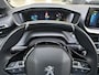 Peugeot e-208 EV GT Pack 50 kWh Achteruitrijcamera - Apple carplay - Airco - Parkeersensoren - Navigatie - Licht metalen velgen 17 inch - Bluetooth - Led verlichting - Dodehoek detectie - keyless start/ entry - Extra getint - Elektrische ramen - Radio - Stuur leder - Stuur multifunctioneel - Cruise control