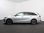 Kia Ceed Sportswagon 1.6 GDI PHEV DynamicLine Climate control Cruise control Adaptive Electrisch bedienbare achterklep Camera Lichtmetalen velgen Camera Navigatie Apple Carplay/ Android Auto Led