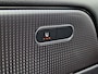 Mercedes-Benz B-klasse 200 Luxury Line | Trekhaak | Achteruitrijcamera | Stoelverwarming | Spoorassistent | LED verlichting | Elektrische achterklep