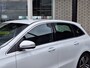 Mercedes-Benz B-klasse 200 Luxury Line | Trekhaak | Achteruitrijcamera | Stoelverwarming | Spoorassistent | LED verlichting | Elektrische achterklep