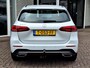 Mercedes-Benz B-klasse 200 Luxury Line | Trekhaak | Achteruitrijcamera | Stoelverwarming | Spoorassistent | LED verlichting | Elektrische achterklep