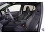 Lynk & Co 01 1.5 More - Panorama/schuifdak - Adaptieve Cruise control met stuurovername - Infinity Audio by Harman/Kardon - BLIS - Stoelverwarming voor - Adaptieve LED koplampen - Geïntegreerde dashcam voor - Elektr. bedienb. achterklep - Draadloze Apple Carplay & Android Auto - Keyless Entry & drive - 20' LMV