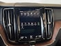 Volvo XC60 2.0 T8 Twin Engine AWD Inscription | Luchtvering | Bowers & Wilkins Audio | Stoelventilatie | Stoelverwarming | Stuurwiel Verwarmd | Head-Up Display