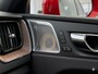Volvo XC60 2.0 T8 Twin Engine AWD Inscription | Luchtvering | Bowers & Wilkins Audio | Stoelventilatie | Stoelverwarming | Stuurwiel Verwarmd | Head-Up Display