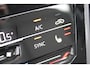Volkswagen T-Cross 1.0 TSI 110pk Style DSG Automaat / Navigatie by APP / LM 17 inch / Camera / Parkeersensoren / LED