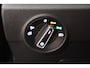 Volkswagen T-Roc 1.5 TSI 150pk DSG R-Line Trekhaak Camera Stoelverwarming Massage Virtual Cockpit Navigatie