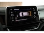 Volkswagen T-Roc 1.5 TSI 150pk DSG R-Line Trekhaak Camera Stoelverwarming Massage Virtual Cockpit Navigatie