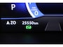 Volkswagen T-Roc 1.5 TSI 150pk DSG R-Line Trekhaak Camera Stoelverwarming Massage Virtual Cockpit Navigatie
