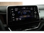 Volkswagen T-Roc 1.5 TSI 150pk DSG R-Line Trekhaak Camera Stoelverwarming Massage Virtual Cockpit Navigatie