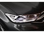 Volkswagen T-Roc 1.5 TSI 150pk DSG R-Line Trekhaak Camera Stoelverwarming Massage Virtual Cockpit Navigatie
