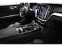 Volvo V60 2.0 T8 Recharge AWD R-Design | LOUNGE / CLIMATE PRO- PACK | PANORAMADAK | ACHTERVANKVERWARMING | HEAD UP | 360 CAMERA | TREKHAAK