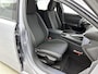 Peugeot 308 SW Active Pack Business 1.6 Plug-in Hybrid 180pk Automaat | Navigatie | Climate Control | Cruise Control | Parkeersensoren | Led koplampen | Keyless start | Draadloze Apple Carplay / Android Auto | Volledig digitaal instrumentenpaneel | Elektrisch inklapbare spiegels | Trekhaak | 17" lichtmetalen velgen |